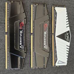 16 GB DDR4 RAM (x3)