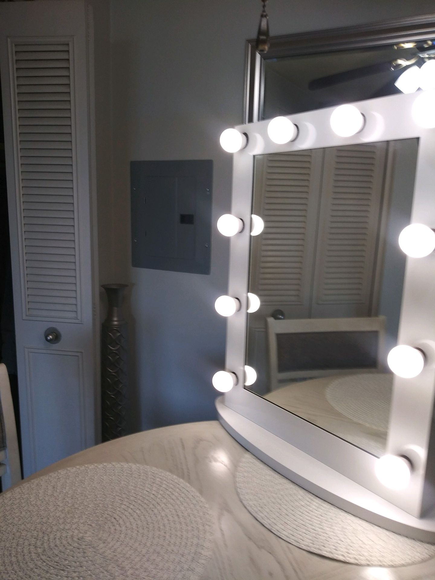 Vanity Mirror 