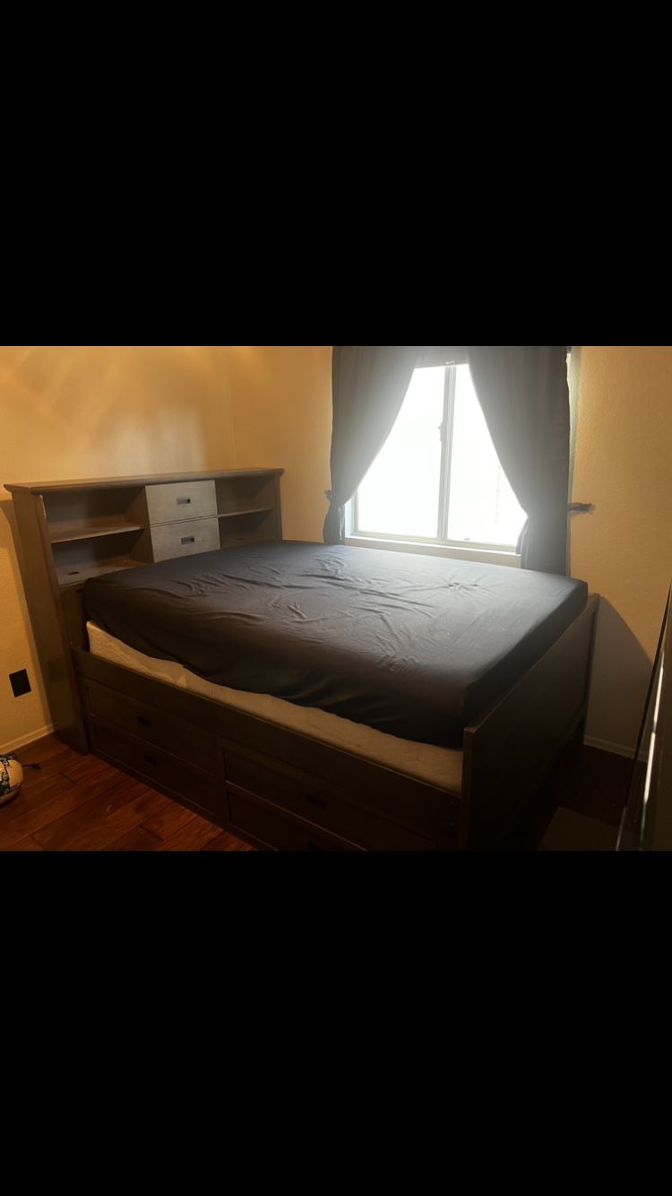 Full-size bed frame & mattress