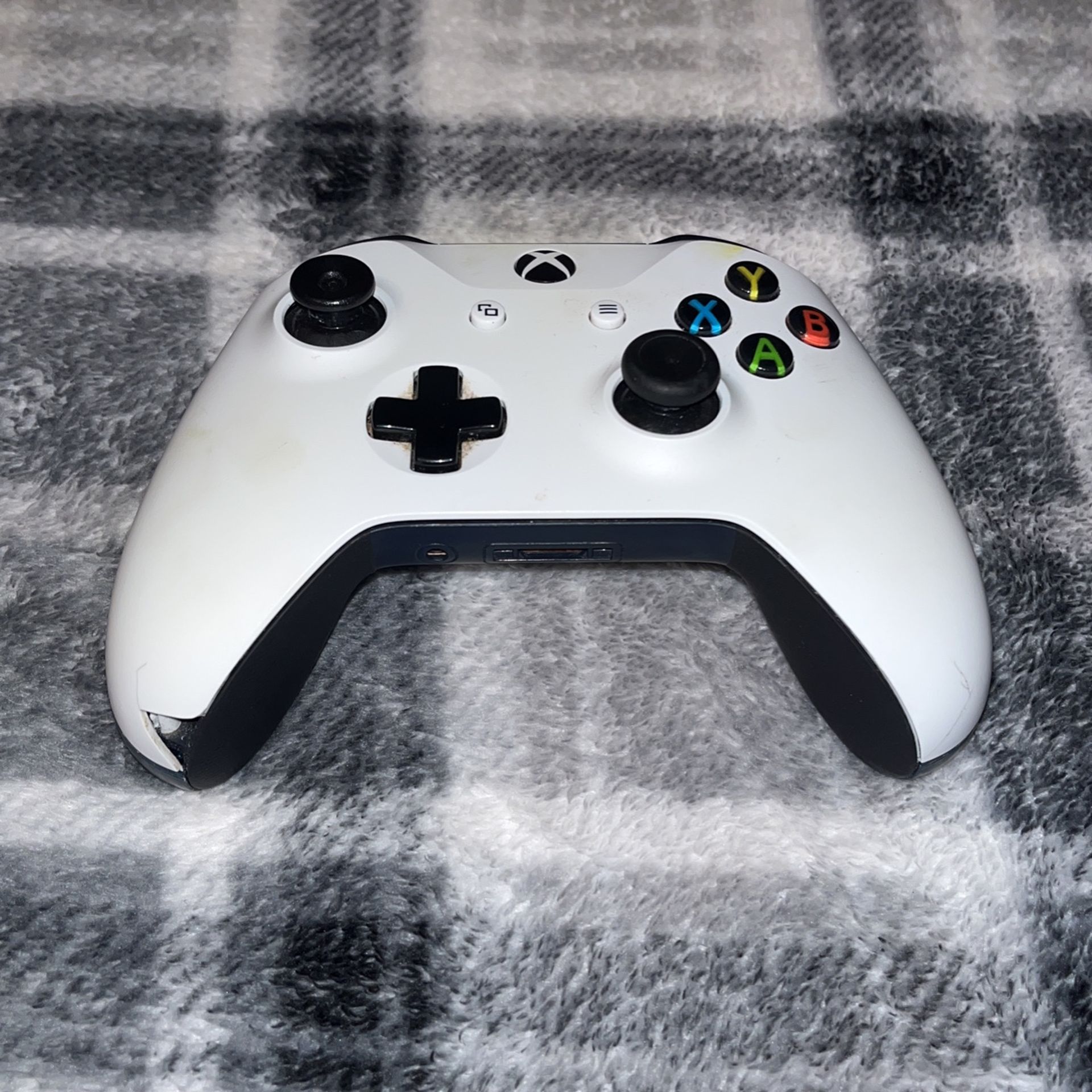 Custom Xbox One Controller // Good Condition 