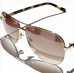 Kate spade sunglasses new with case and tag