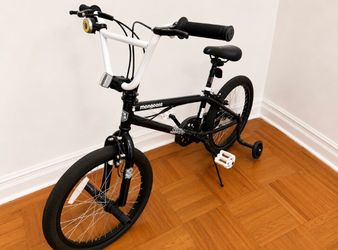 Mongoose 20” BMX Bike with Training Wheels – Great Condition – Ready to Ride