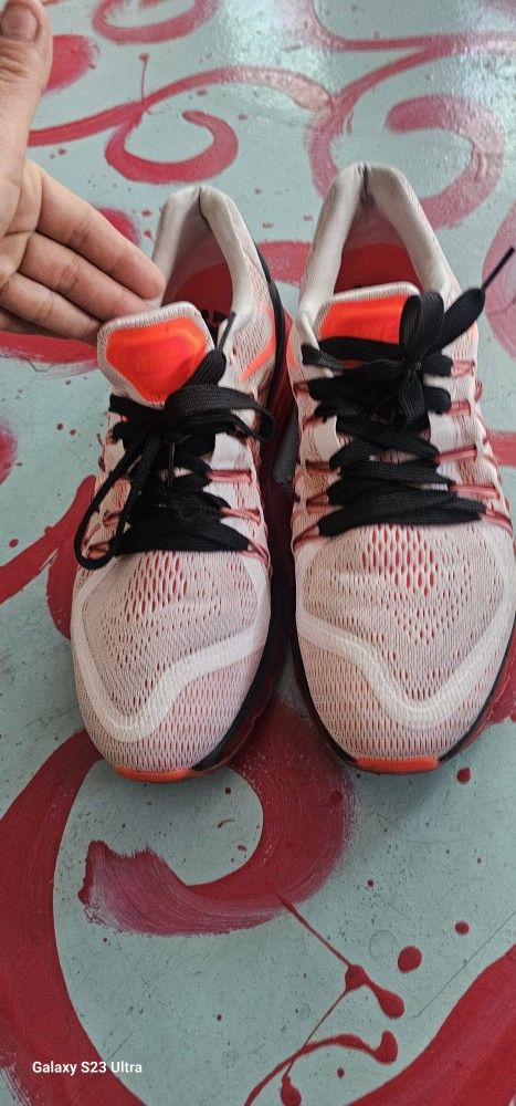 Collectible Nike Air Max Bright Crimson 698902-106 Running Shoes Sneakers S 12