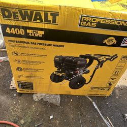 Pressure Washer Dewalt 4400 Pi 