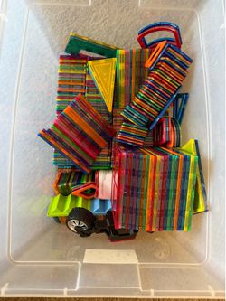 Magnetic Building Tiles Set – Lots of Pieces & Shapes