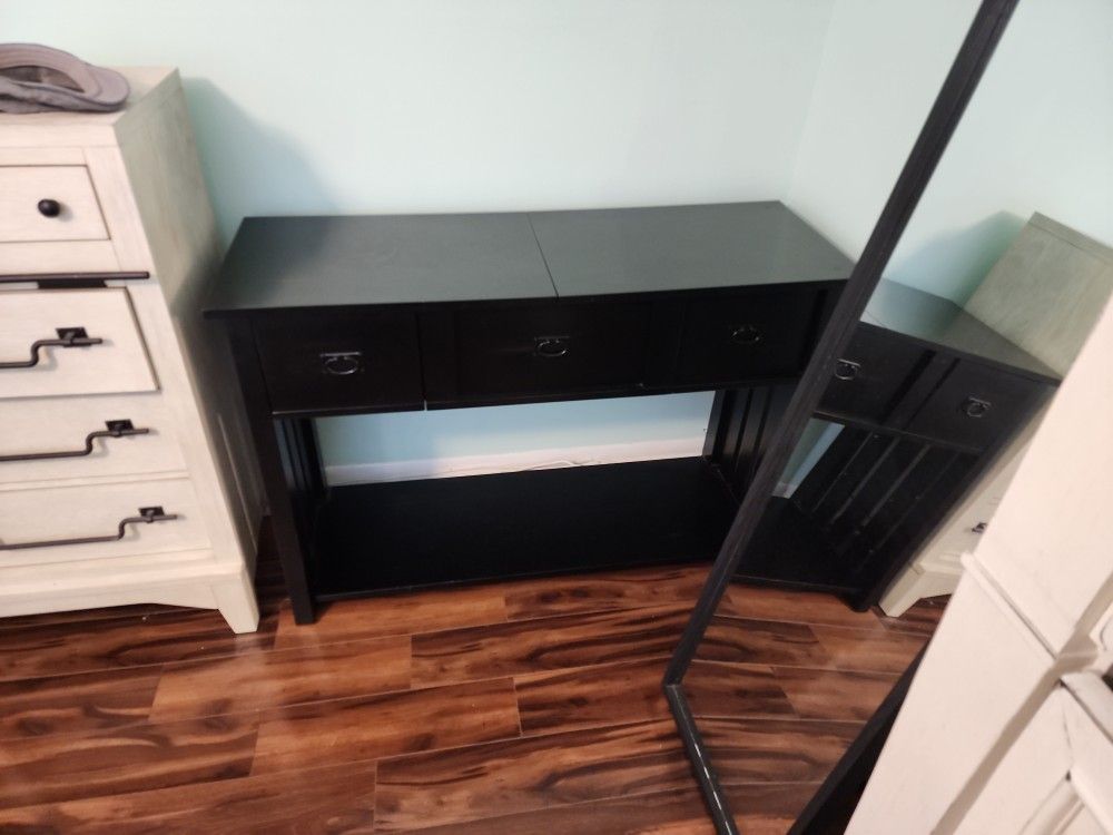 Computer Desk Or TV Stand