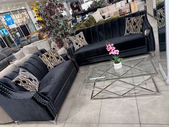 Gorgeous Sofa Set With Glam Velvet 🥳