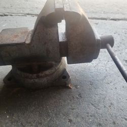 4 Inch Bench Vise 