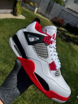 Jordan 4 Fire Red multiple sizes