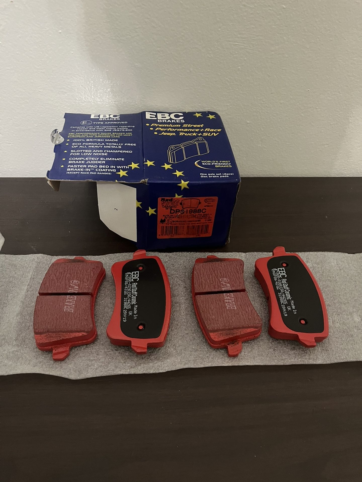 EBC Redstuff Ceramic Brake Pads