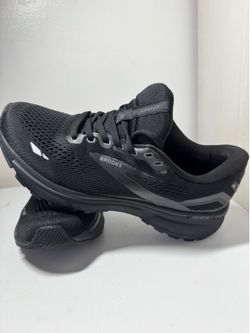 Brooks Ghost size 7.5 women's Running Sneaker Black/Gray Lace-Up Low Top