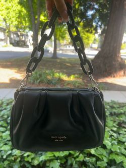 Kate Spade New York Chain Soufflé Smooth Leather Black