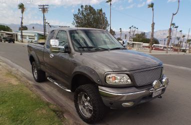 2002 Ford 4x4 f150 will trade for commercial minivan