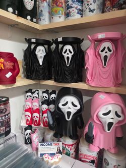 Ghostface Scream Figure Candle Holder