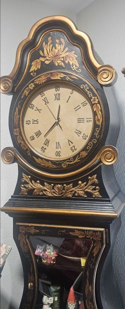Tall Decorative Grandfather Clock – Black & Gold Hand-Painted Finish (Battery Operated)