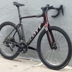 2024 Scott Addict Di2 (Upgraded)