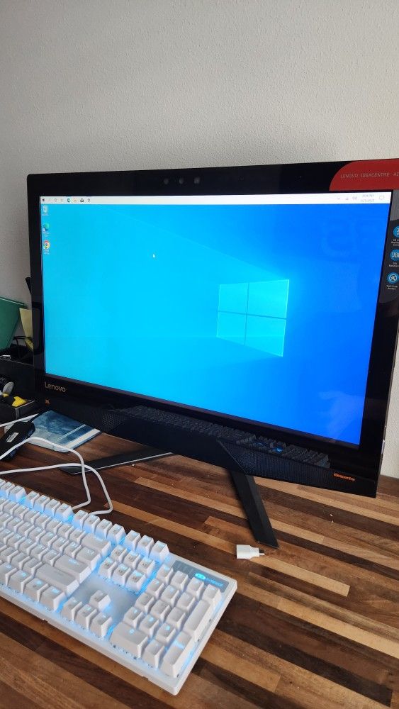 LENOVO IDEACENTRE AIO 700