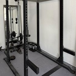 Squat Rack Cage Whith Pull Up Bar And Pully  With Attachments