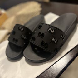 Womans Gucci Slides