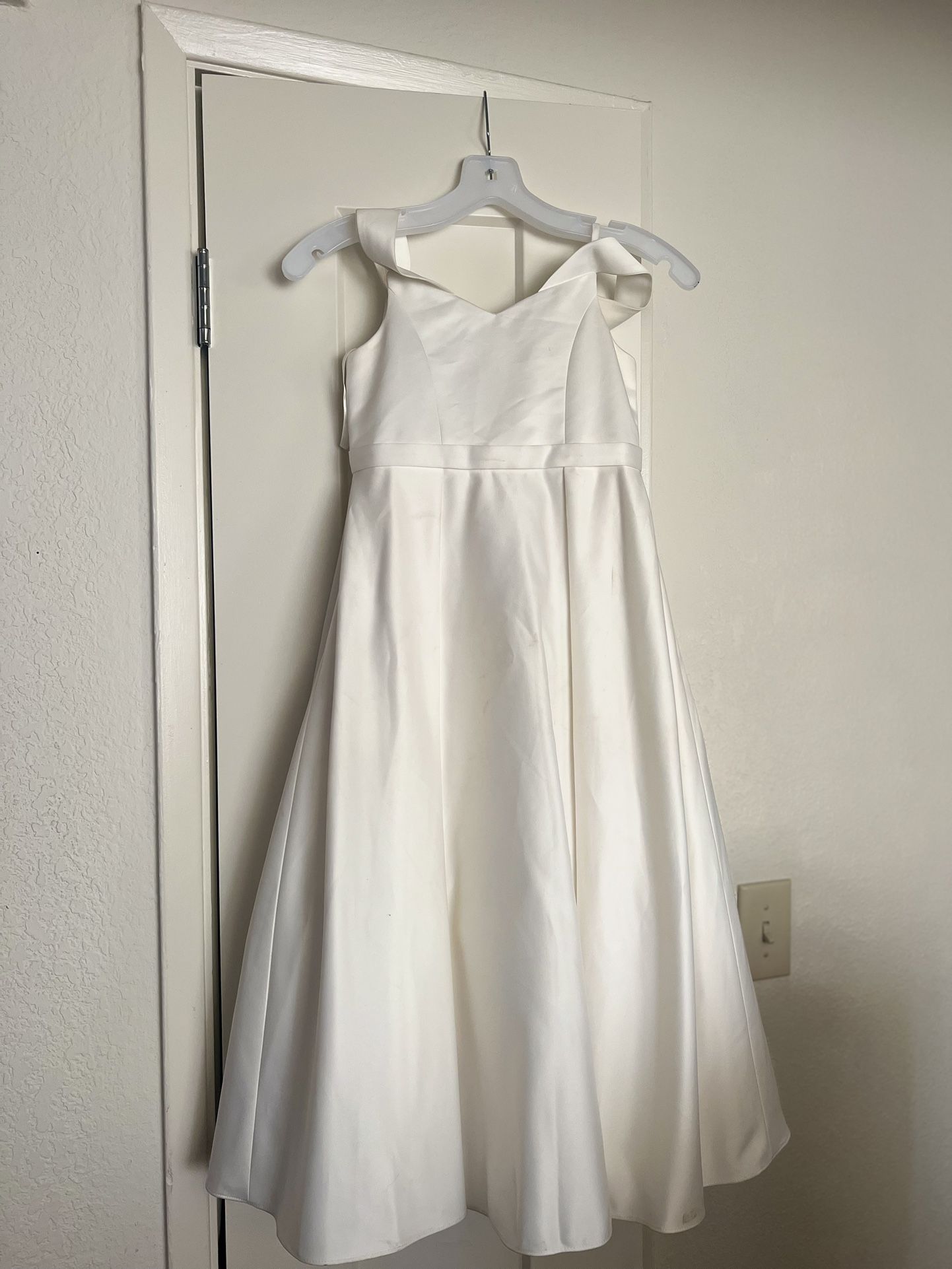 David’s Bridal Flower Girl Dress Size 6 