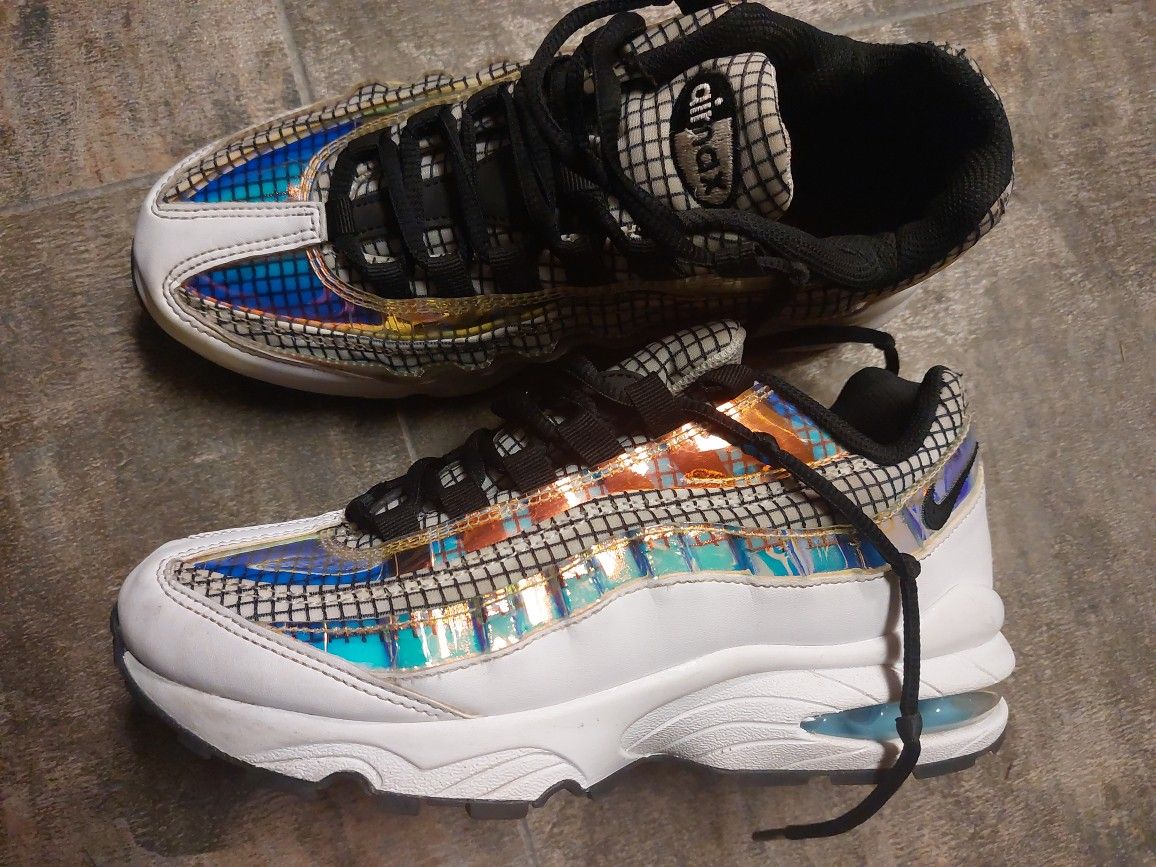 Nike Air Max 95 LV 8 GS 4y Blue Gaze Casual Sneakers BQ 7218 .100 Women's Size 6