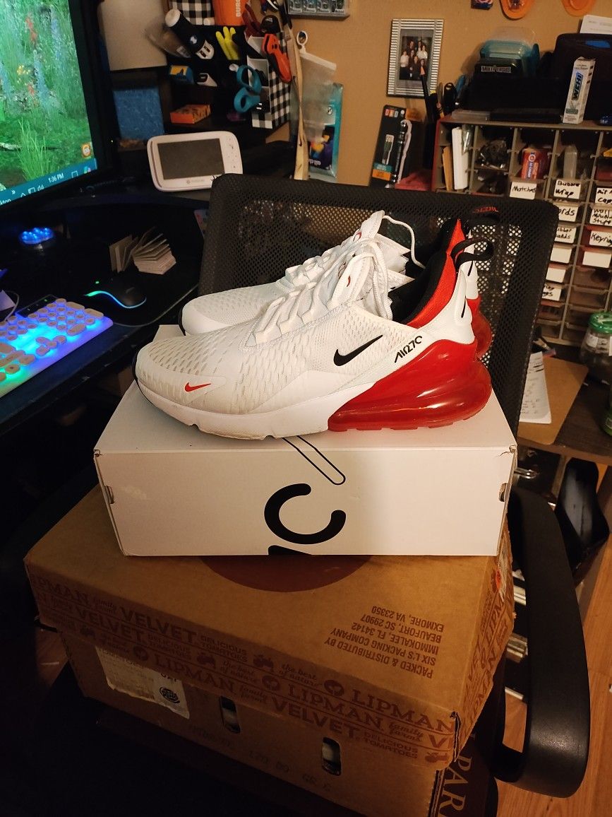 Nike 270