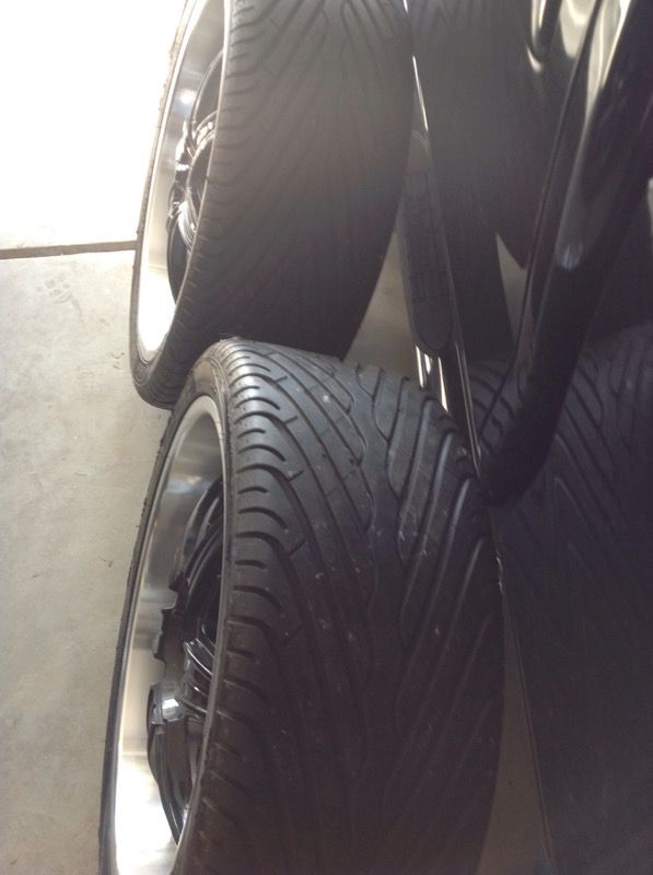 3 265/35 R22 10 2vxL tires nice
