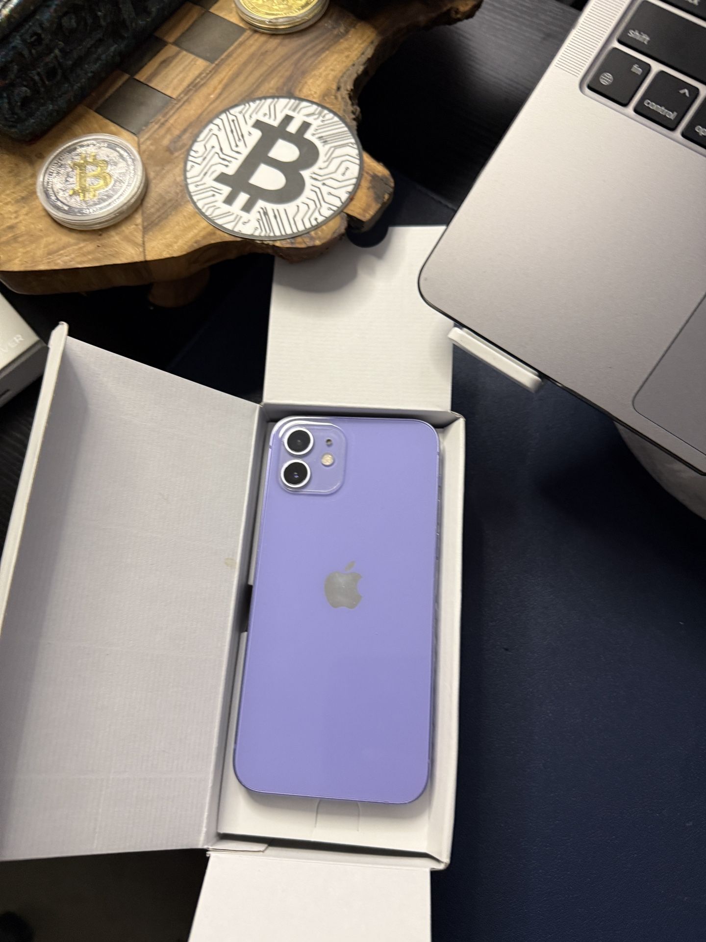 I P H O N E 12 64Gb Purple Unlocked