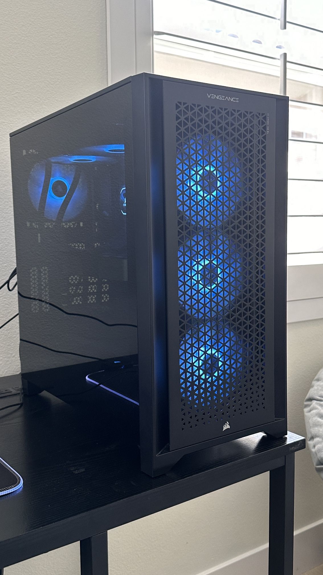 Corsair Vengeance a7200 Gaming PC ($850 OBO)