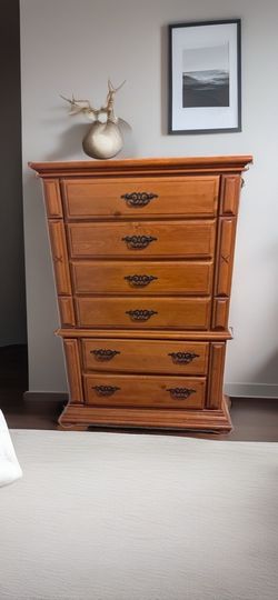 AL WOOD DRESSER