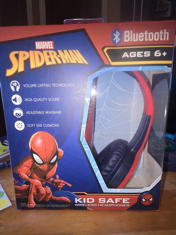 🆕️BLUE TOOTH HEAD PHONES. BASS , SPIDER MAN, OR DISNEY PRINCESS