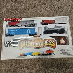 Vintage BACHMANN HO SCALE DIESEL EXPRESS HO SCALE ELECTRIC TRAIN SET Tested