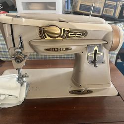 Singer Sewing Machine Model 500a