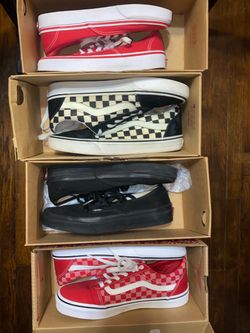 4 pairs of Vans shoes