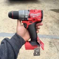 Milwaukee M18 FUEL 18V Lithium-Ion Brushless Cordless 1/2 in. Hammer Drill/Driver (Tool-Only)