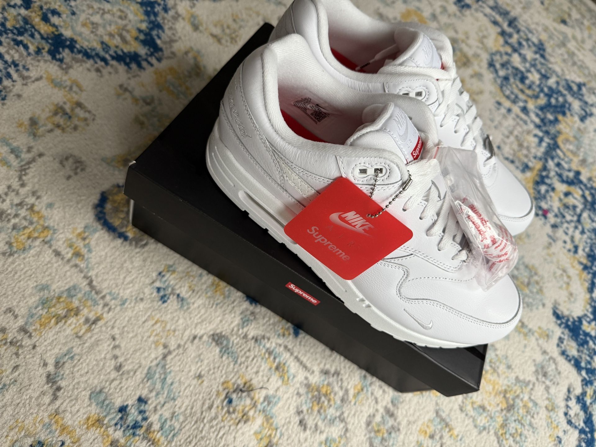 Nike Supreme x Air Max 1 '87 SP Triple White Size 10.5
