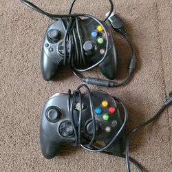 Xbox Contollers and Cables