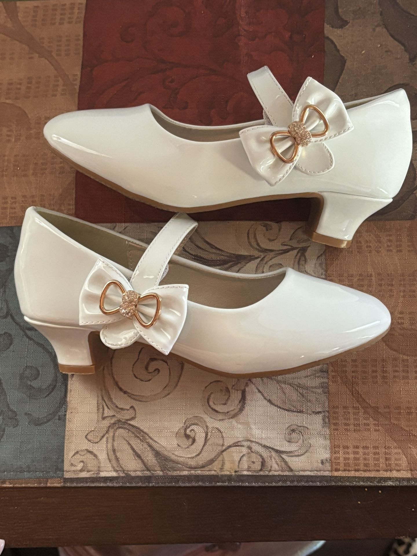 White Dress Shoes - Girls Size 2