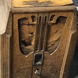 Old Radio 
