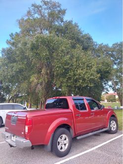 2012 Nissan Frontier SV crew cab