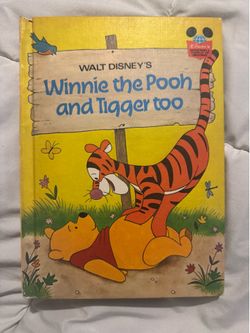 Vintage 1975 Winnie the Pooh book