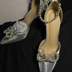 Silver Bow Heels