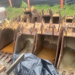 Backhoe Buckets 12”18”24”36” And Vibratory Plate Buckets Are 580 Case Ranging In Price $300-600