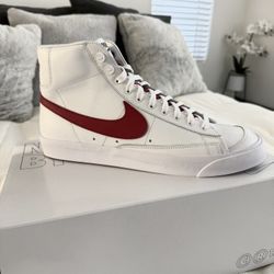 Nike Blazer Mid '77 Brand new in the box