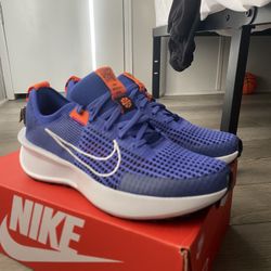 Nike “Flyknit Interact Run” READ DESCRIPTION