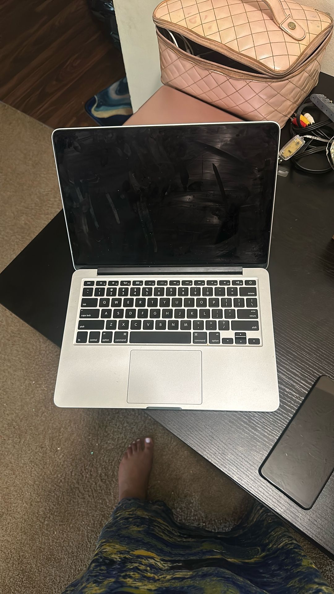 Mac Book 13 Inch