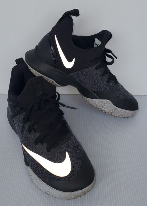 Nike Zoom Shift Mens Basketball Shoes Black Reflective Silver Size US 7 Sneakers
unisex