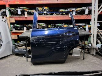 2020-2021-2022-2023-2024-2025  TOYOTA HIGHLANDER LEFT SIDE REAR DOOR OEM USED #12297
