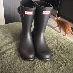 Hunter Rain Boots Size 9