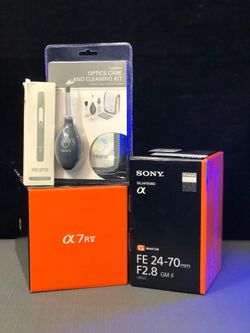a7R V Mirrorless Camera with FE 24-70mm f/2.8 GM II and Cleaning Kit